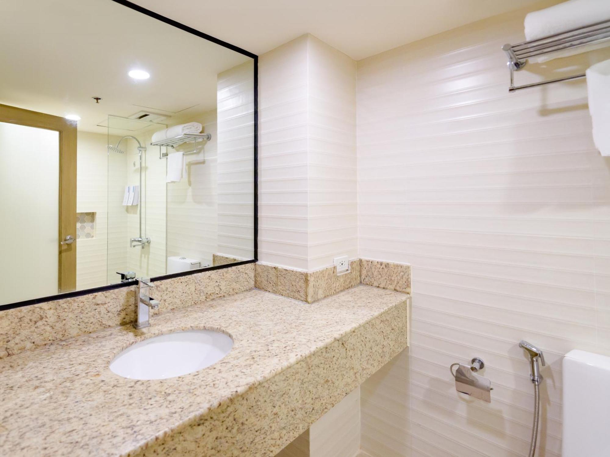 Surestay Plus By Best Western Cebu City Extérieur photo