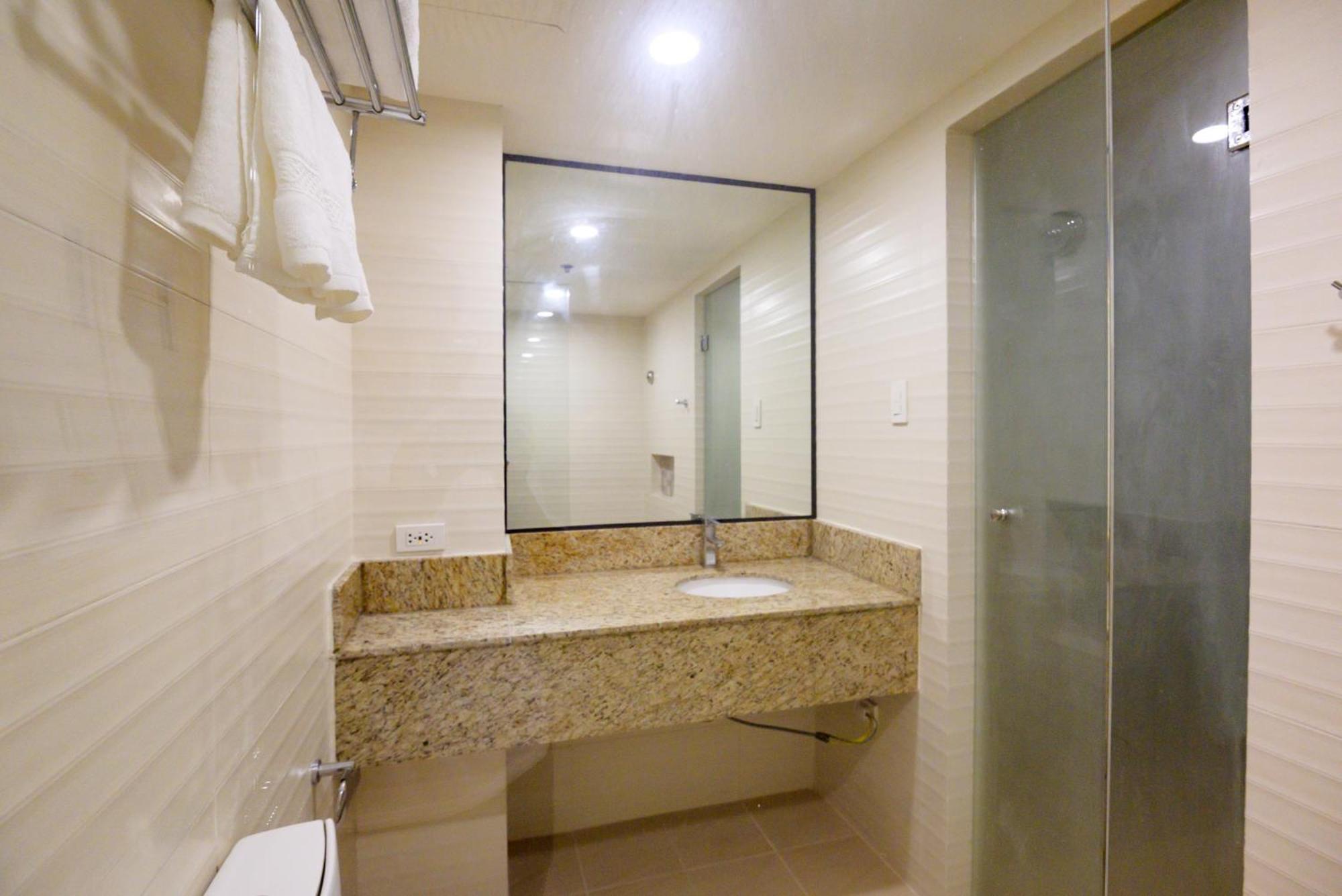 Surestay Plus By Best Western Cebu City Extérieur photo