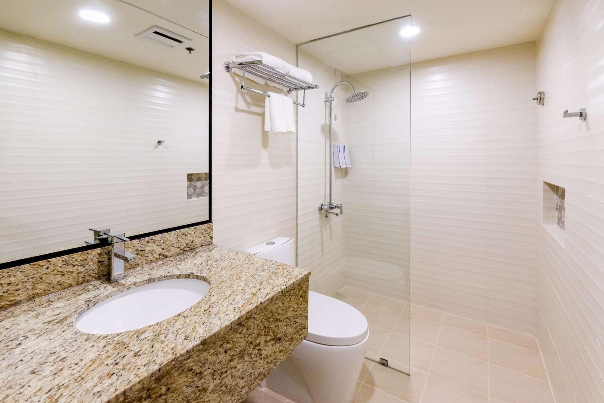 Surestay Plus By Best Western Cebu City Extérieur photo